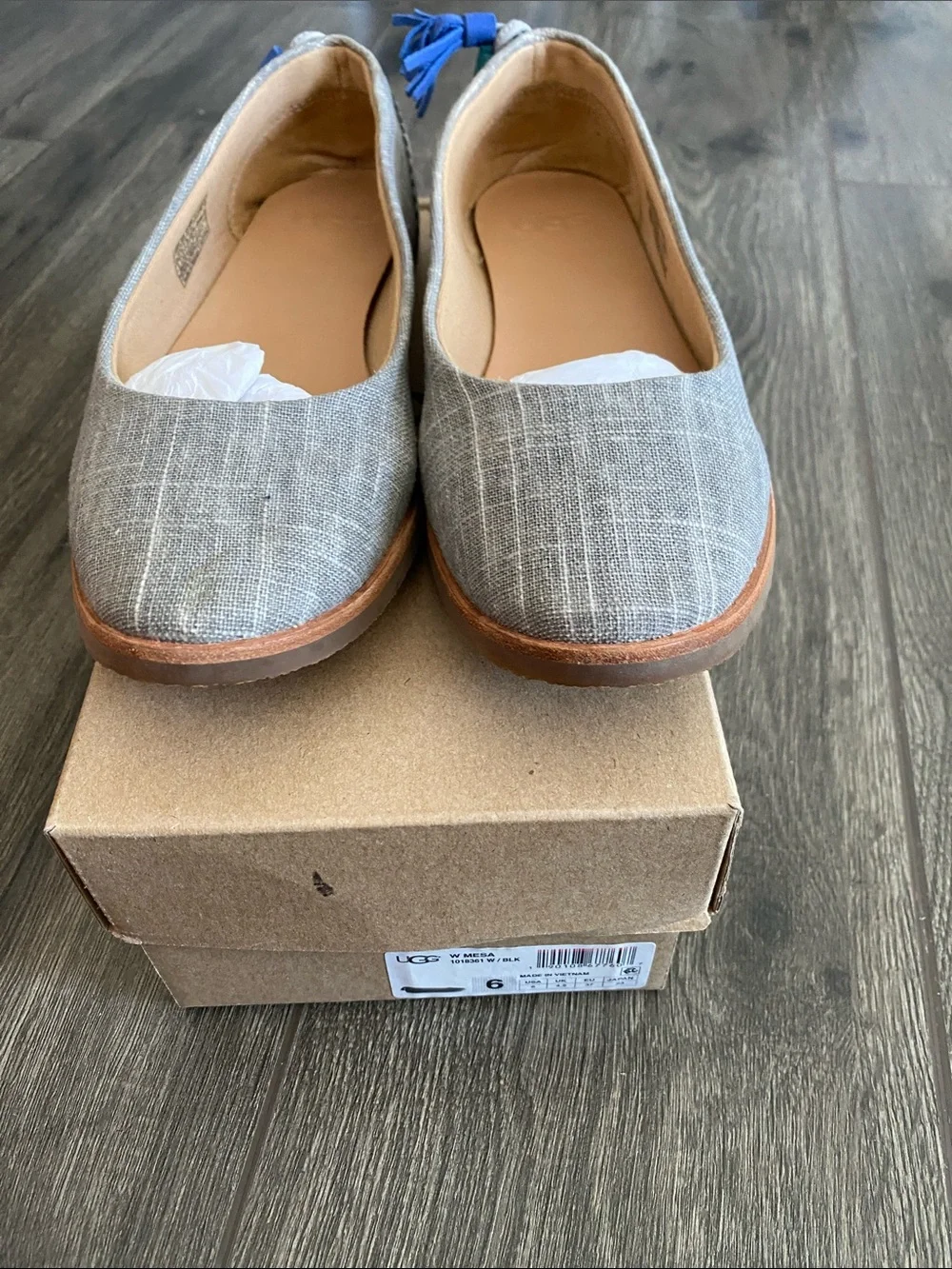 UGG Women’s Gray Linen Slip-On Ballet Flats